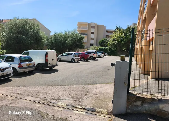 Beau Studio / Clim / Parking / Plage A 200 M