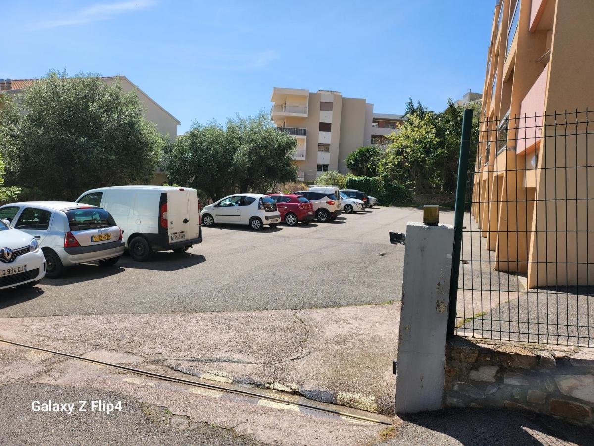 Apartamento Beau / Clim / Parking / A 200 M San-Martino-di-Lota
